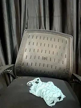 Snapshot of Diya_Chopra chatting on October 4, 2025, 3:48 am Diya Chopra online show from October 4, 2025, 3:48 am