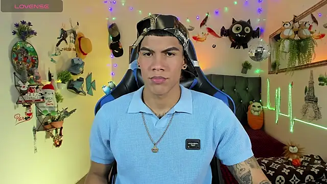 Damian latinxxx online show from November 19, 2025, 3:06 am