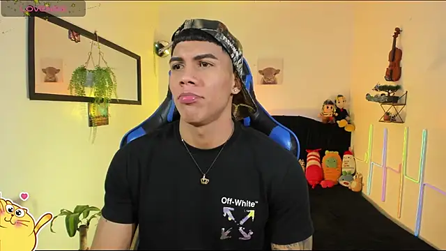 Damian latinxxx online show from March 12, 2026, 1:01 am