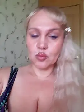IsabellaBoni online show from May 15, 2026, 7:15 am