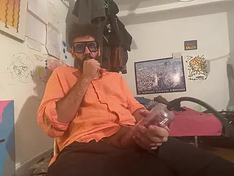 RealbarcelonaXxl online show from June 10, 2026, 10:52 pm