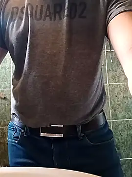 Snapshot of franko1987 chatting on January 27, 2025, 1:09 pm franko1987 online show from January 27, 2025, 1:09 pm