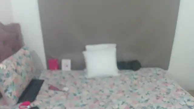 Snapshot of kimberlyjamexxx chatting on June 27, 2026, 2:49 am kimberlyjamexxx online show from June 27, 2026, 2:49 am