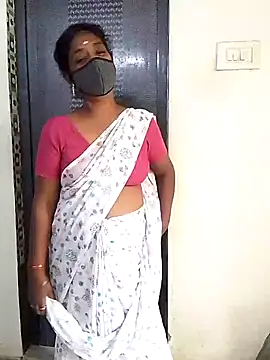 Snapshot of Tamil--Rani chatting on January 4, 2025, 7:55 am Tamil--Rani online show from January 4, 2025, 7:55 am