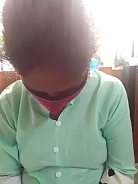 Snapshot of Tamil--Rani chatting on January 8, 2025, 9:42 am Tamil--Rani online show from January 8, 2025, 9:42 am