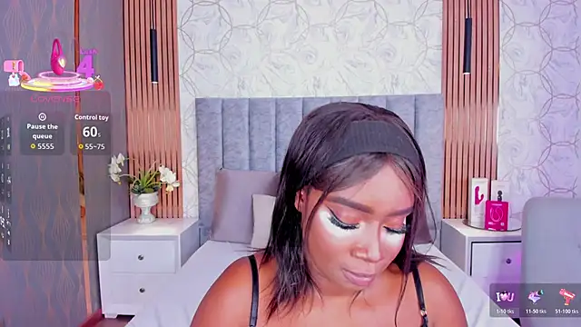 Snapshot of Britanymooree chatting on February 12, 2026, 8:26 pm Britanymooree online show from February 12, 2026, 8:26 pm