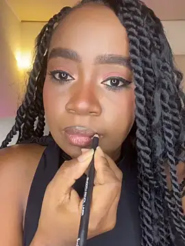 Snapshot of Britanymooree chatting on February 23, 2026, 8:17 pm Britanymooree online show from February 23, 2026, 8:17 pm