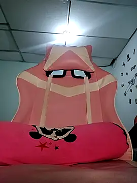 Magica lorena online show from October 4, 2025, 10:52 pm