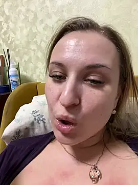 Snapshot of OlgaBuzzz chatting on January 5, 2025, 9:48 am OlgaBuzzz online show from January 5, 2025, 9:48 am