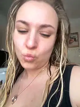 Snapshot of OlgaBuzzz chatting on February 20, 2025, 3:34 am OlgaBuzzz online show from February 20, 2025, 3:34 am