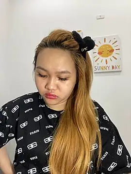 Odette68 online show from March 12, 2026, 12:39 am