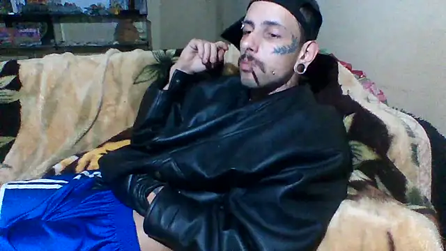 Snapshot of sellvageria chatting on October 10, 2025, 8:30 pm sellvageria online show from October 10, 2025, 8:30 pm