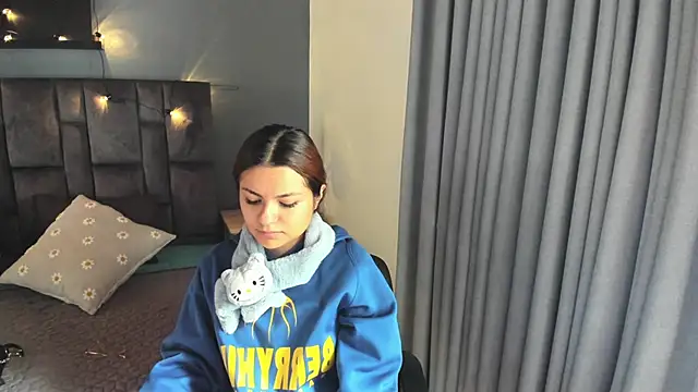 AbbyWathson online show from September 18, 2025, 8:00 pm