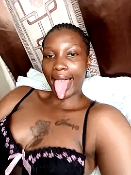 Snapshot of Pinky_shyee chatting on March 16, 2025, 12:11 pm Pinky shyee online show from March 16, 2025, 12:11 pm