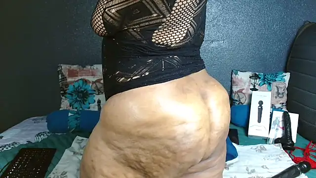 ThickAss90 online show from May 17, 2026, 11:34 pm