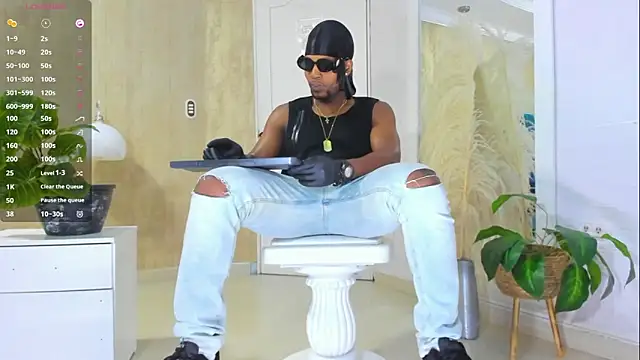 RicoBrown777  online show from April 19, 2026, 3:50 am