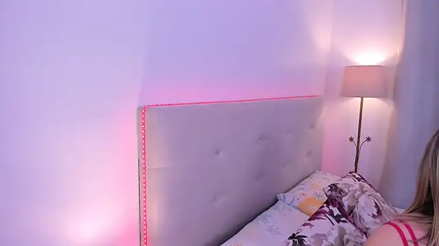 MissMaria online show from March 1, 2026, 4:03 am