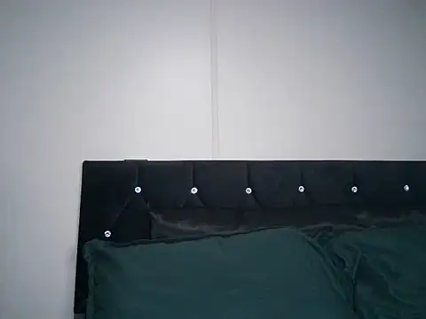 Nyxie Chaos online show from April 21, 2026, 2:01 pm