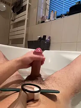 Snapshot of Bigdick0301 chatting on December 28, 2024, 2:21 pm Bigdick0301 online show from December 28, 2024, 2:21 pm