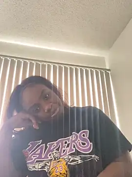 LillShayy online show from September 25, 2025, 2:21 pm