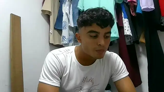 Mentriplex online show from December 4, 2024, 1:03 am