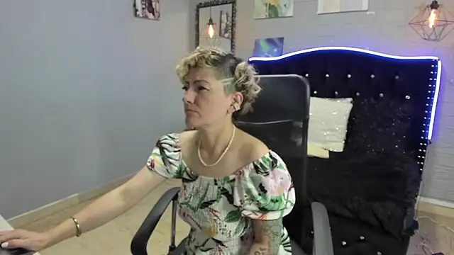 Snapshot of Maria_fernandaxxx_ chatting on December 15, 2024, 3:45 am Maria fernandaxxx  online show from December 15, 2024, 3:45 am