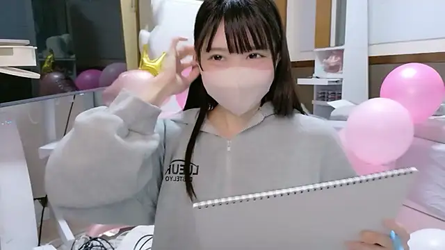 Snapshot of YUNOCHI_nyanko chatting on October 6, 2025, 10:23 am YUNOCHI nyanko online show from October 6, 2025, 10:23 am