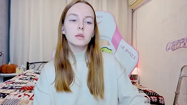 Wild  flowers online show from November 28, 2025, 7:27 pm