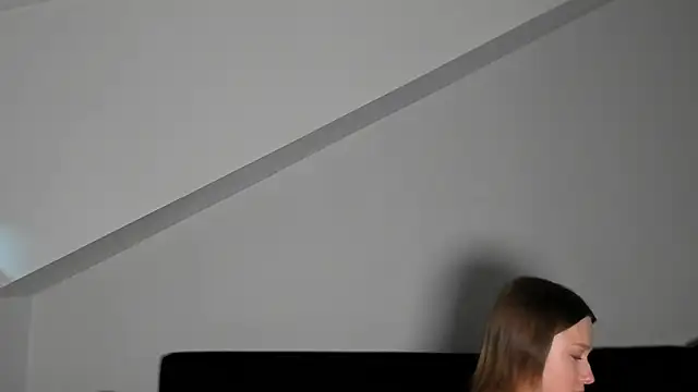 laurasommer online show from April 12, 2026, 3:06 pm