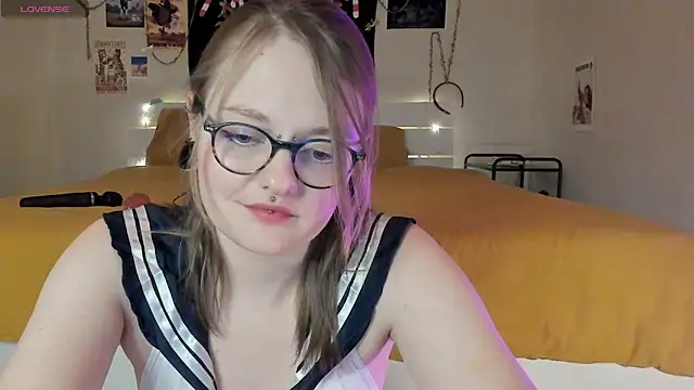 BebKonie online show from December 22, 2024, 7:52 pm