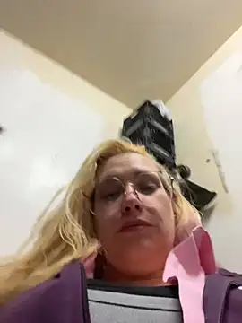 Lalalynn online show from February 28, 2026, 8:48 am