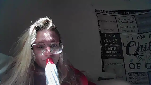 Lalalynn online show from April 21, 2026, 8:34 pm