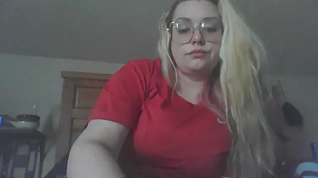 Lalalynn online show from June 11, 2026, 7:56 pm