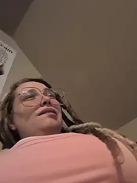 Snapshot of Lalalynn chatting on July 27, 2026, 1:34 am Lalalynn online show from July 27, 2026, 1:34 am