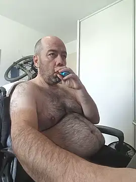 Snapshot of veryverybigdick45 chatting on June 5, 2026, 9:26 am veryverybigdick45 online show from June 5, 2026, 9:26 am