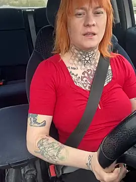 Snapshot of poussichienne chatting on March 14, 2026, 9:26 am poussichienne online show from March 14, 2026, 9:26 am