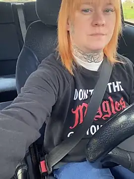 Snapshot of poussichienne chatting on March 27, 2026, 11:21 am poussichienne online show from March 27, 2026, 11:21 am