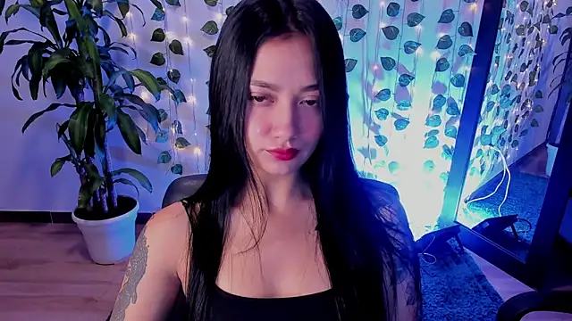 mariiana-diaz online show from March 11, 2025, 12:39 pm