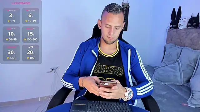 Damon Bakert online show from October 8, 2025, 3:31 pm