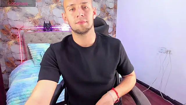 Snapshot of Damon_Bakert chatting on March 4, 2026, 4:13 pm Damon Bakert online show from March 4, 2026, 4:13 pm