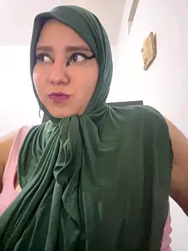 hannahayat online show from March 23, 2026, 9:19 pm