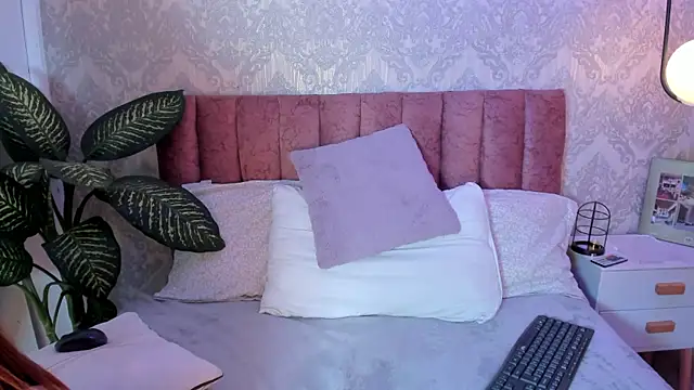 Snapshot of tiffany_becker chatting on January 7, 2025, 10:52 pm tiffany becker online show from January 7, 2025, 10:52 pm