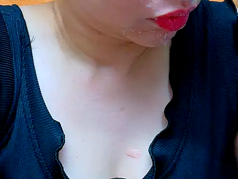 Cherry 6969 online show from March 26, 2026, 11:43 pm