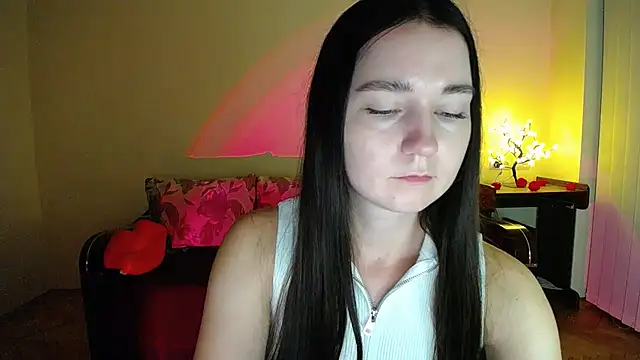 Pretty shy online show from July 3, 2026, 9:32 pm