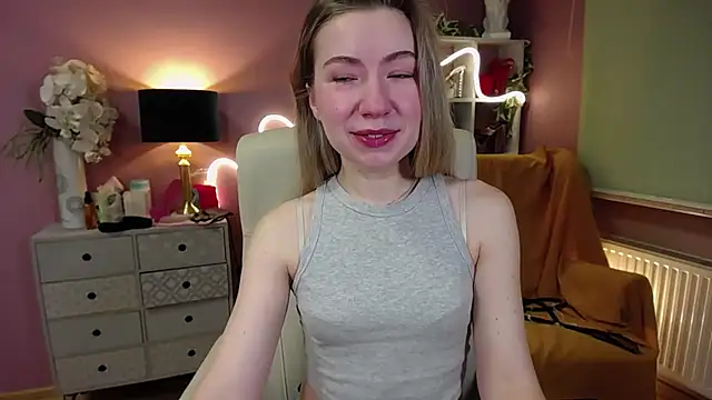 Snapshot of Mia_Tasty chatting on January 16, 2025, 7:38 am Mia Tasty online show from January 16, 2025, 7:38 am