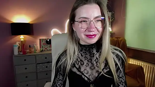 Snapshot of Mia_Tasty chatting on March 20, 2025, 11:05 am Mia Tasty online show from March 20, 2025, 11:05 am