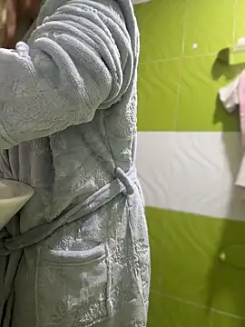 Emiily lee online show from February 3, 2026, 9:03 am