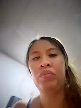 Emiily lee online show from May 30, 2026, 3:03 am