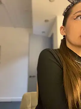 Snapshot of AnaWest chatting on January 21, 2025, 2:48 pm AnaWest online show from January 21, 2025, 2:48 pm