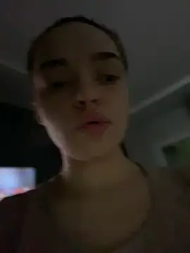 Snapshot of AnaWest chatting on February 1, 2025, 3:39 pm AnaWest online show from February 1, 2025, 3:39 pm